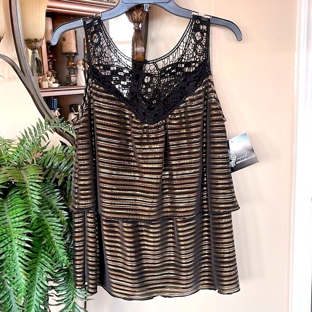 Brand New Signature Studio Black w/ Metallic Gold Tone Striped Ruffle Tank Top